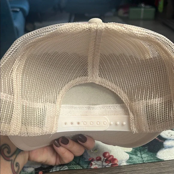 Beige Trucker Hat with Horse and Star Embellishments - Picture 4 of 4